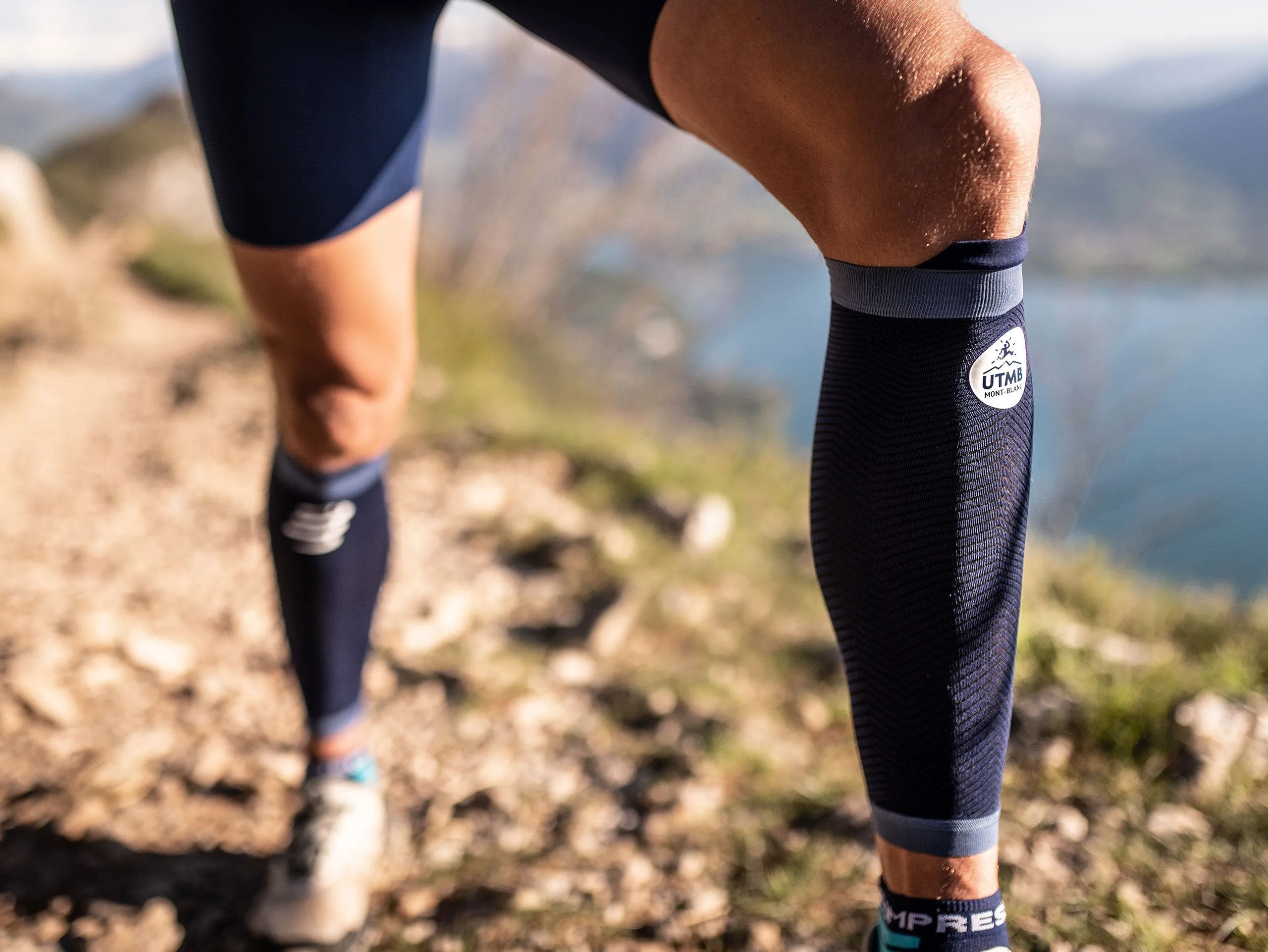 COMPRESSPORT R2 OXYGEN CALF SLEEVES (R2V2UL-UTMB19-BLUE) - UTMB 2019