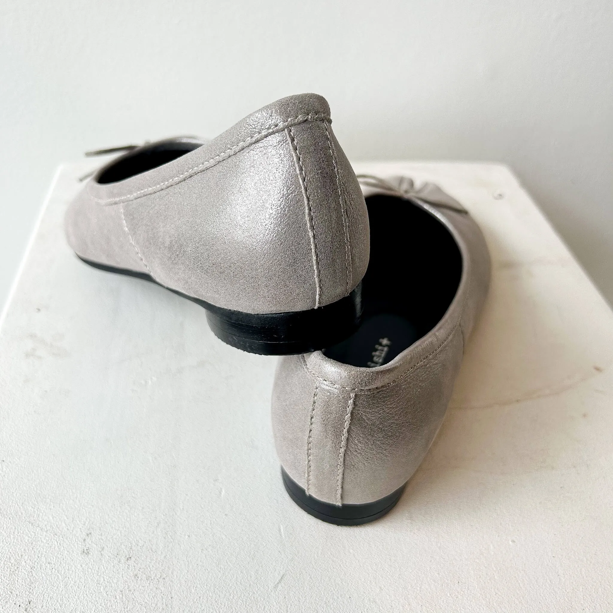 FW23 701052 | Hachi |Yuko Imanishi 
