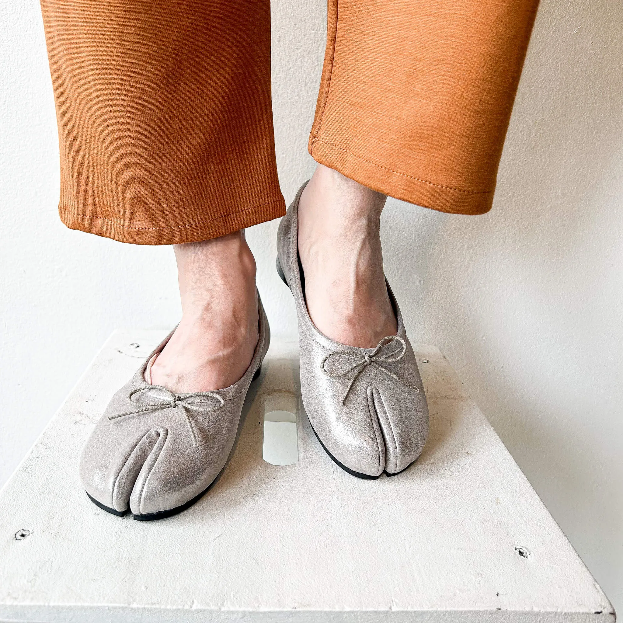 FW23 701052 | Hachi |Yuko Imanishi 