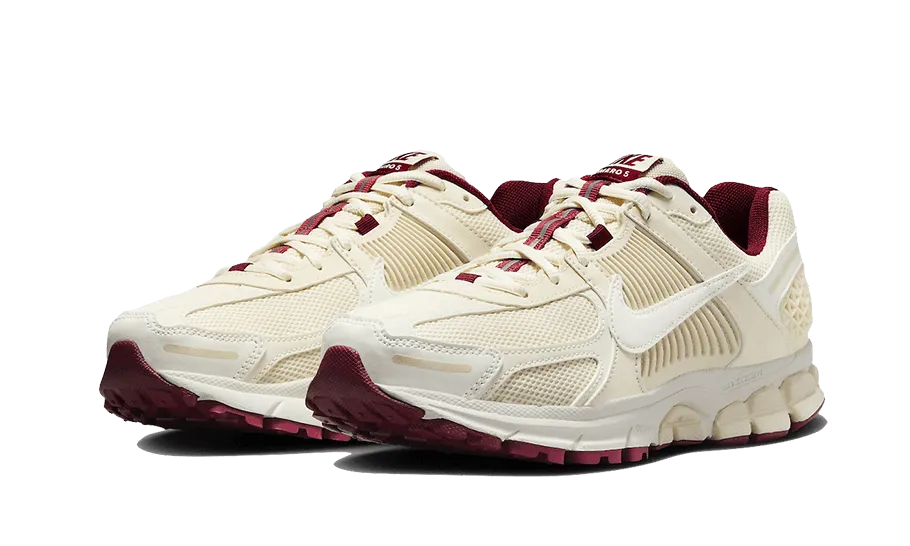 Nike Zoom Vomero 5 Valentine's Day