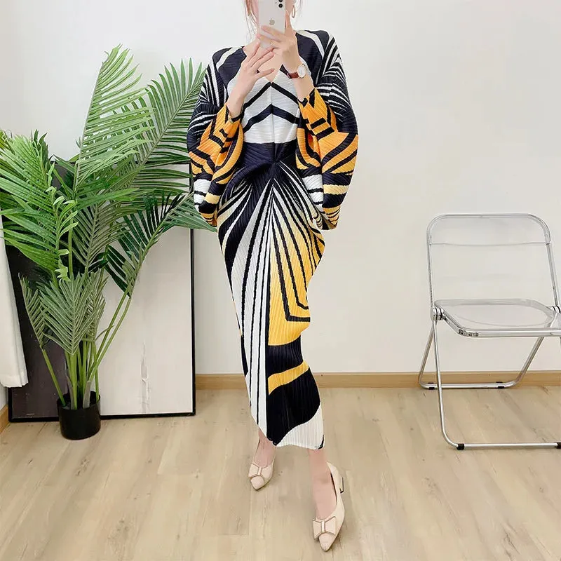 Zebra Stripes Pleated Dress Women Batwing Sleeves V  Neck Long Length  Party Dresses